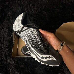 SAUCONY Spitfire 5 Black/White Mens 7.5